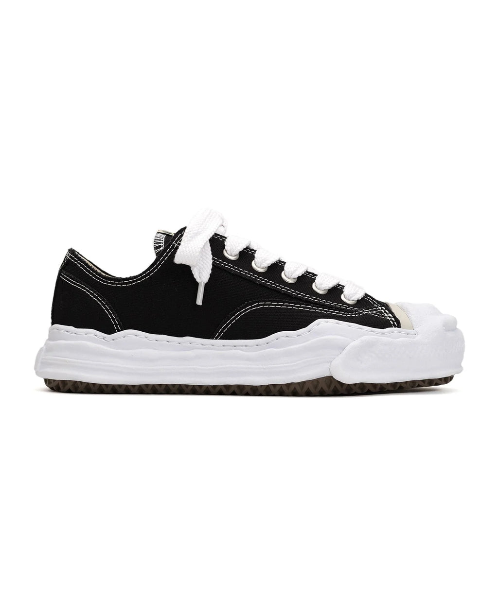 "Aeson Low Top" Sneaker