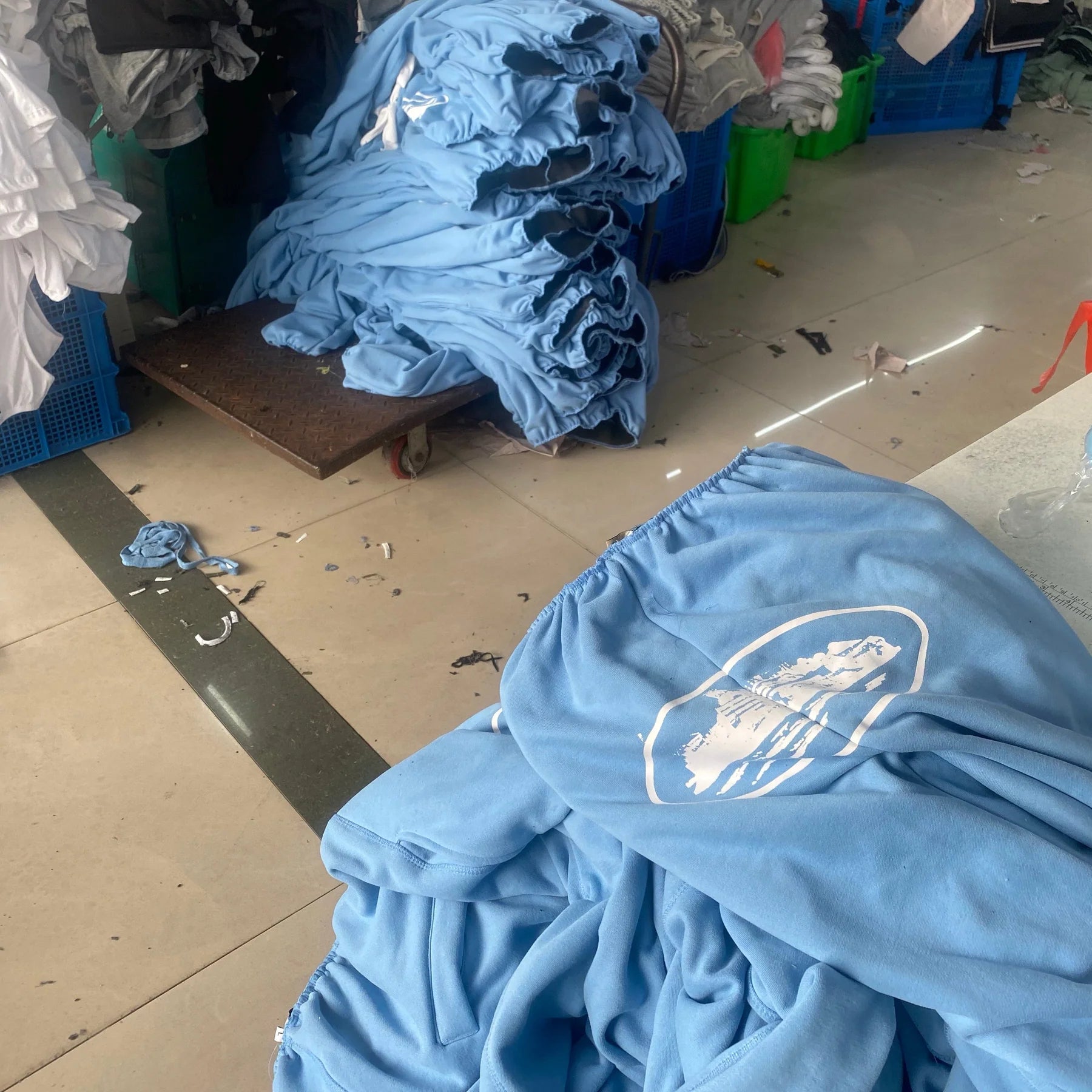 „Alcatraz“-Trainingsanzug, hellblau